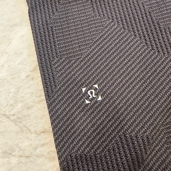 Lululemon Metal Vent Tech Short-Sleeve Shirt - Picture 3 of 4